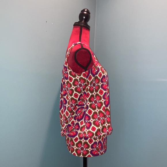 Rampage Red and Brown Print Top Size Medium - Picture 4 of 11